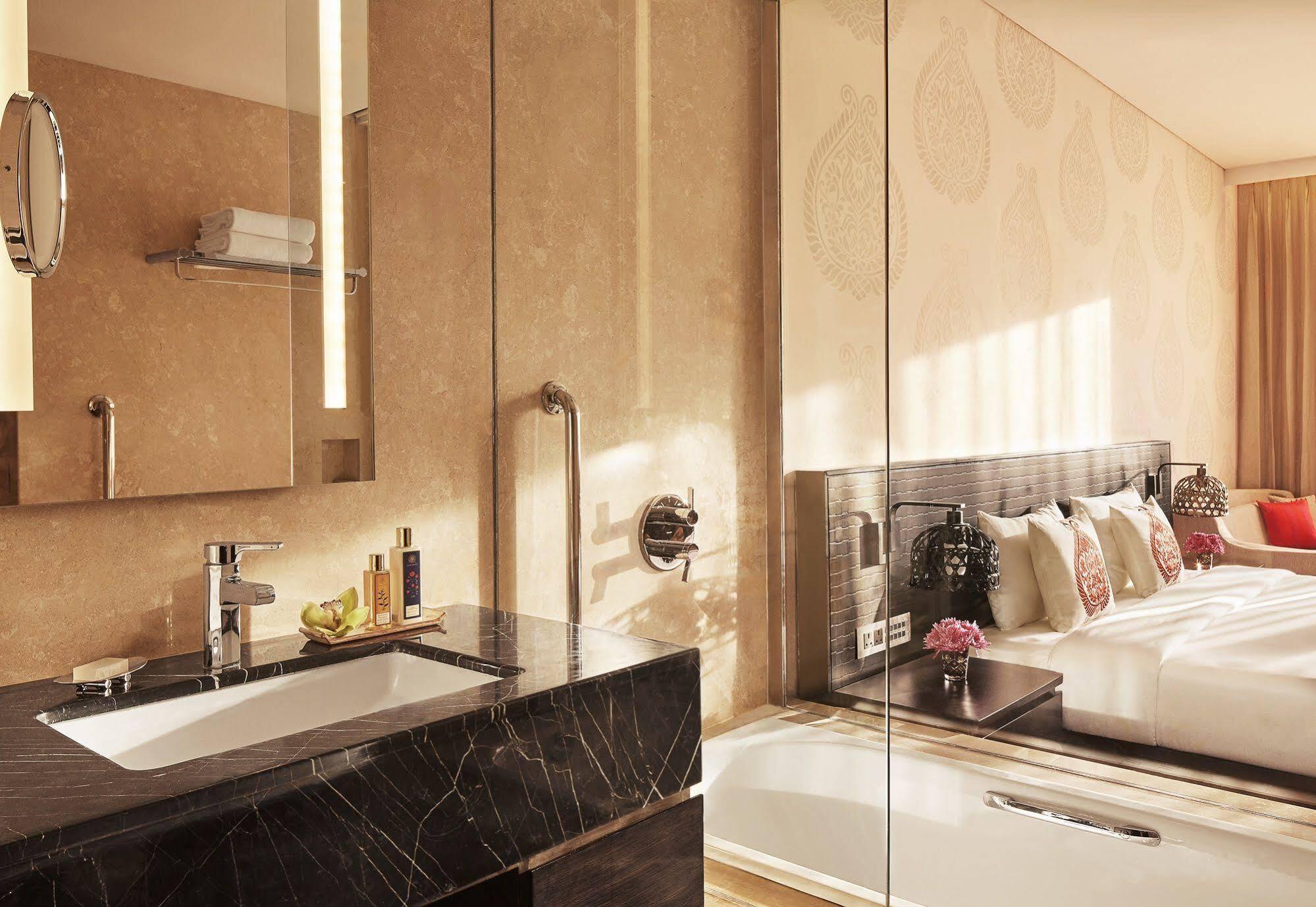 Vivanta Guwahati Esterno foto